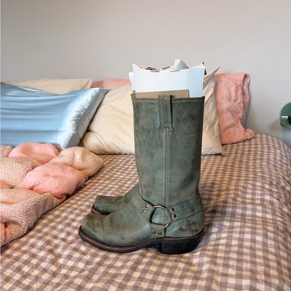 Vintage Frye 12r Harness Boot TEAL brass hardwear - Picture 2 of 7